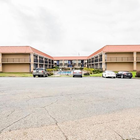 Oyo Hotel Bossier City La - Red River Экстерьер фото