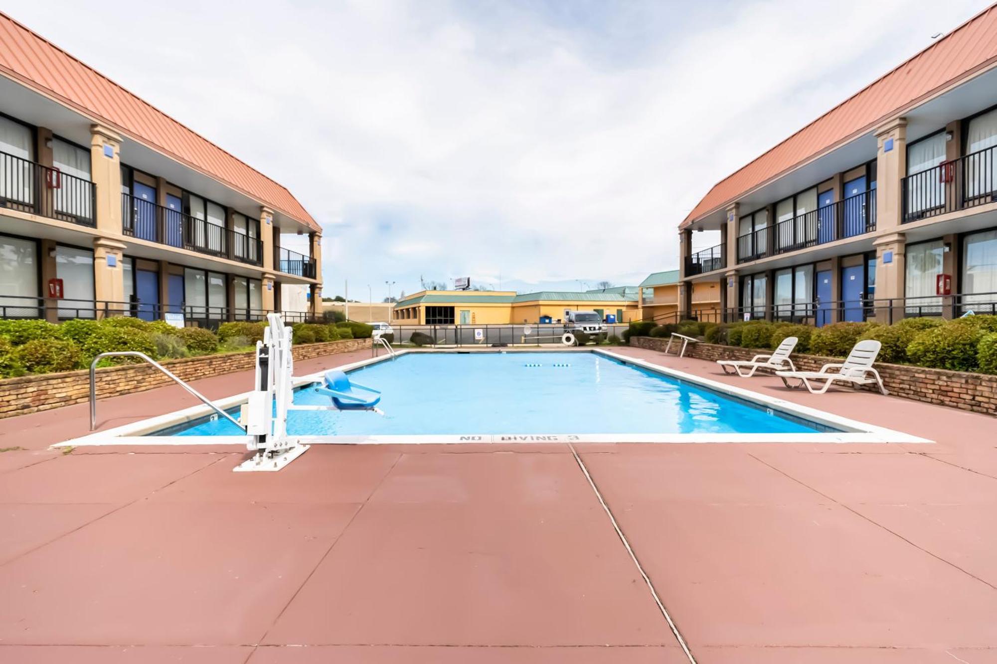 Oyo Hotel Bossier City La - Red River Экстерьер фото